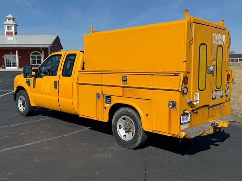 Used 2009 Ford F350 XL image 7
