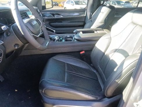 Used 2022 Jeep Wagoneer Series II image 15