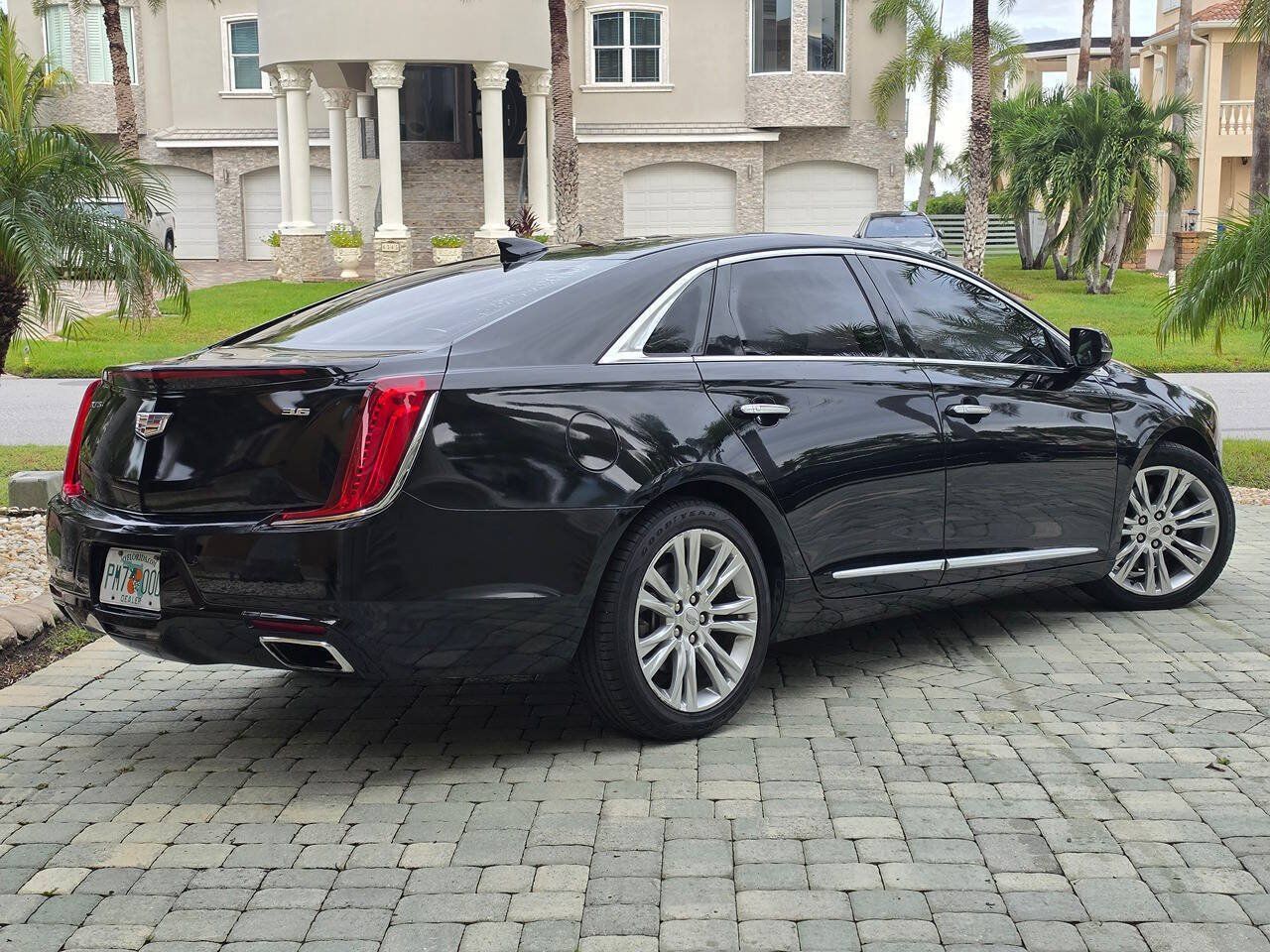 Used 2019 Cadillac XTS Luxury FWD image 4