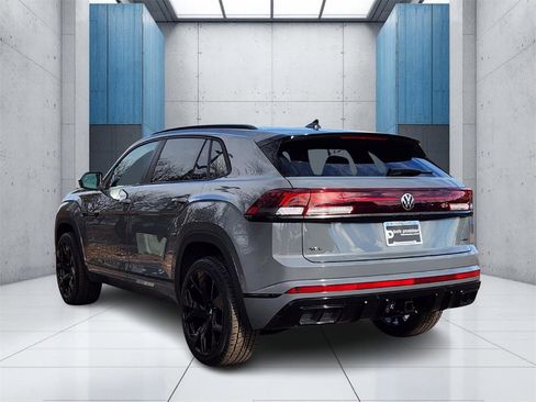 New 2026 Volkswagen Atlas Cross Sport SEL R-Line image 32
