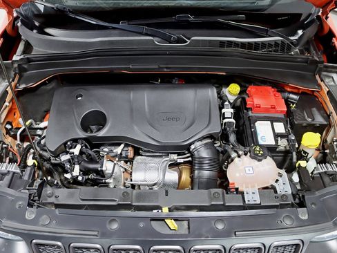 Used 2019 Jeep Renegade Trailhawk image 39