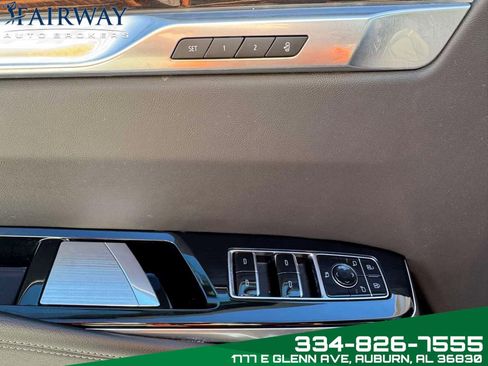 Used 2025 Cadillac Escalade Premium Luxury image 15