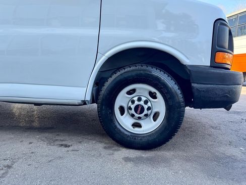 Used 2013 GMC Savana 2500 w/ Cold Climate Package RWD image 18