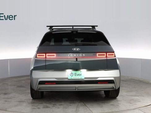 Used 2025 Hyundai Ioniq 5 Limited image 13