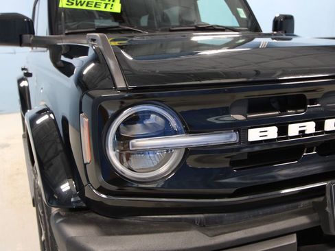 Used 2025 Ford Bronco Outer Banks AWD/4WD image 32