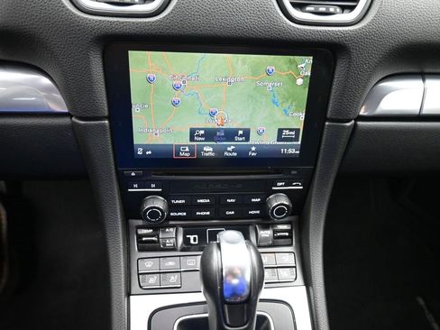 Used 2017 Porsche 718 Boxster image 13