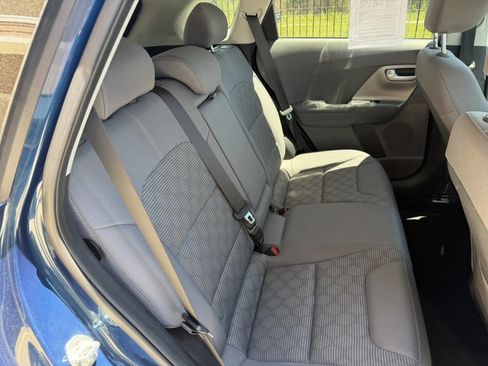Used 2019 Kia Niro LX FWD image 15