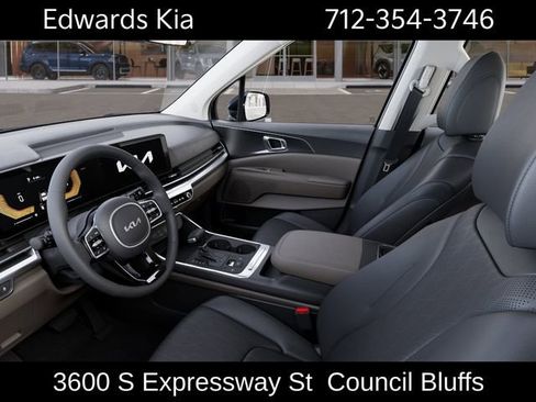 New 2026 Kia Carnival LX FWD image 19