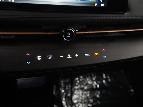 Used 2024 Nissan Ariya ENGAGE+ e-4ORCE image 22