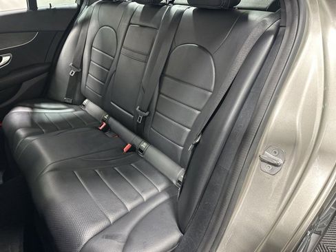 Used 2019 Mercedes-Benz C 300 4MATIC Sedan image 31