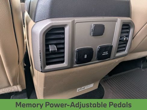 Used 2019 Ford F350 Lariat w/ Lariat Value Package AWD/4WD image 35