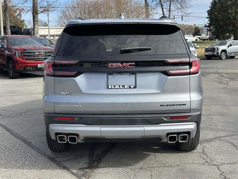 Used 2025 GMC Acadia Elevation image 21