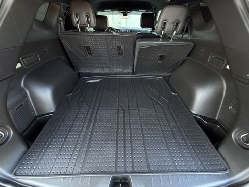 Certified 2021 Chevrolet Blazer RS w/ Enhanced Convenience Package FWD image 30