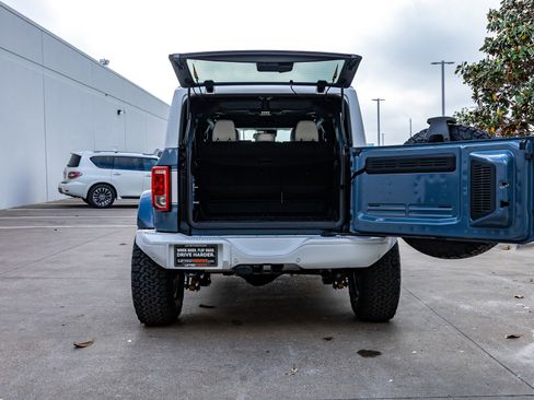 Used 2023 Ford Bronco Heritage Edition image 9