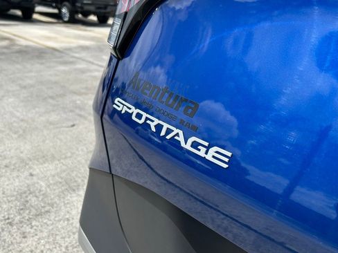 Used 2023 Kia Sportage EX image 41