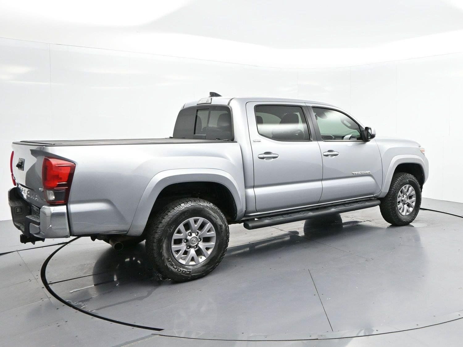 Used 2019 Toyota Tacoma SR5 AWD/4WD image 7