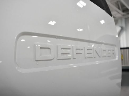 Used 2025 Land Rover Defender 130 V8 AWD/4WD image 16