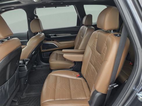 Used 2022 Kia Telluride SX w/ SX Prestige Package AWD/4WD image 21