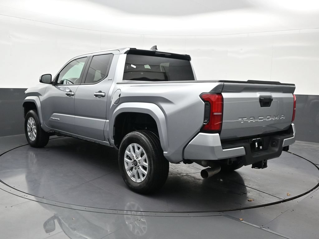 Used 2025 Toyota Tacoma SR5 RWD image 3
