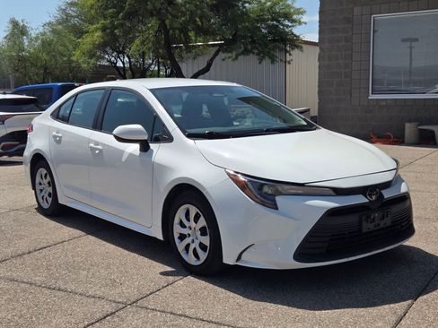 Used 2024 Toyota Corolla LE FWD image 8