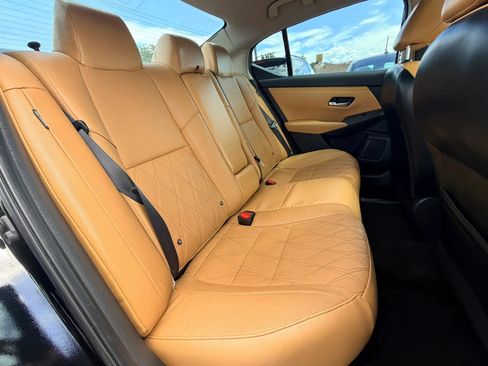 Used 2020 Nissan Sentra SV w/ SV Premium Package FWD image 21