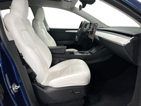 Certified 2023 Tesla Model Y AWD image 13