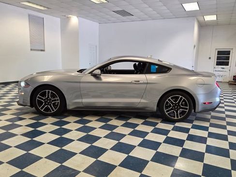 Used 2021 Ford Mustang Premium RWD image 4