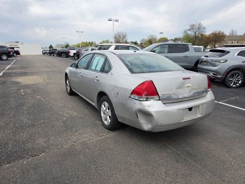 Used 2008 Chevrolet Impala LT FWD image 7