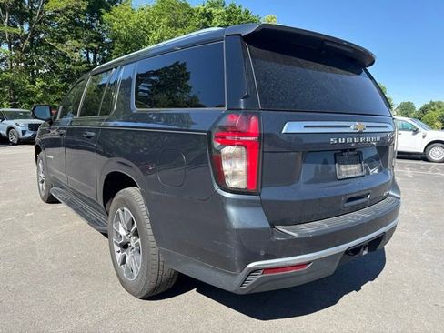 Used 2021 Chevrolet Suburban LT w/ LT Signature Package AWD/4WD image 3