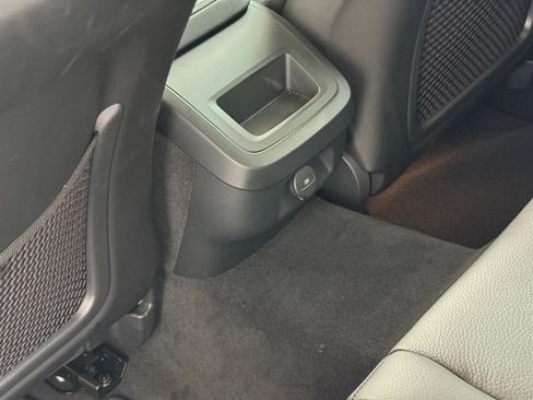 Used 2025 Volvo V60 B5 Cross Country Plus image 24