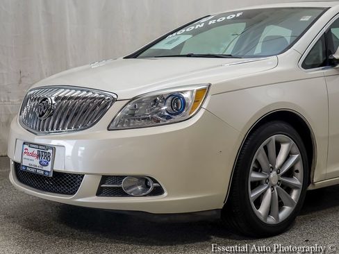 Used 2016 Buick Verano Leather w/ Experience Buick Package FWD image 3