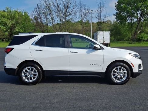 Used 2024 Chevrolet Equinox LT AWD/4WD image 10