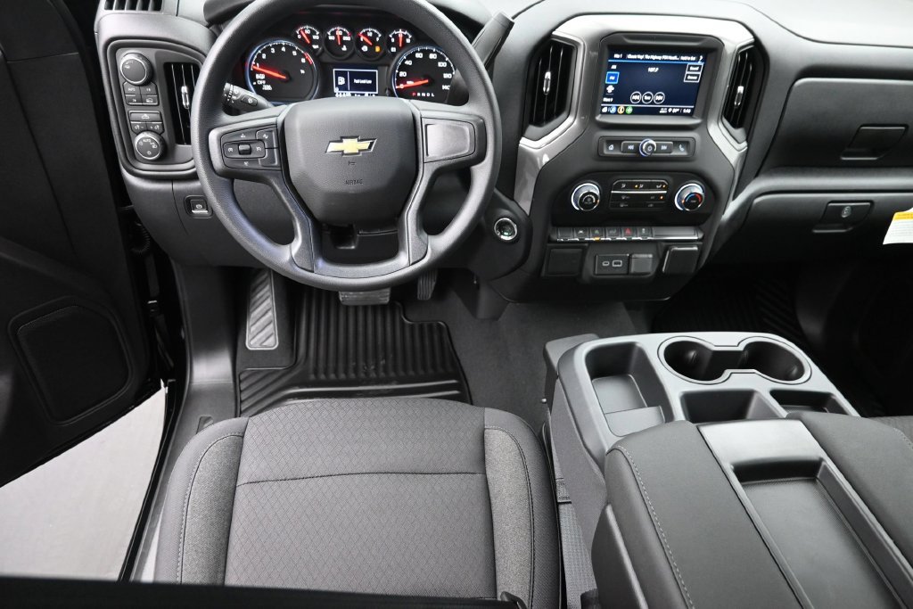 New 2026 Chevrolet Silverado 1500 Custom AWD/4WD image 12