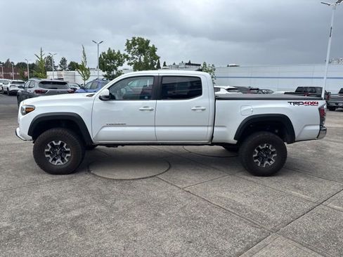 Used 2023 Toyota Tacoma TRD Off-Road AWD/4WD image 5