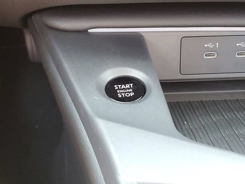 New 2026 Nissan Sentra SR w/ SR Premium Package FWD image 34