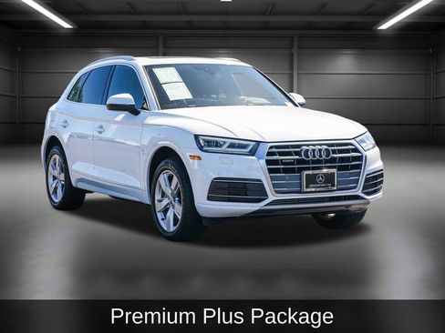 Used 2018 Audi Q5 2.0T Premium Plus w/ Premium Plus Package image 3