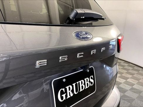 Used 2024 Ford Escape Active w/ Tech Pack #1 FWD image 38