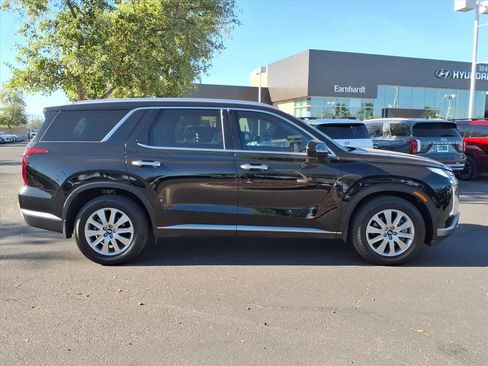 Used 2023 Hyundai Palisade SEL image 6