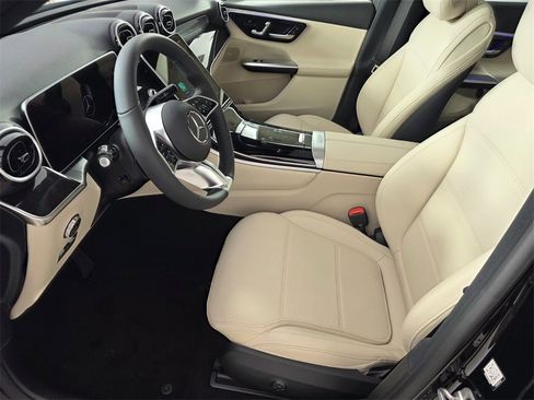 New 2026 Mercedes-Benz GLC 300 image 6