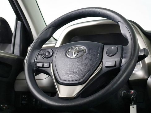 Used 2013 Toyota RAV4 LE image 24