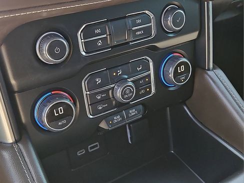Used 2023 Chevrolet Tahoe LS RWD image 25