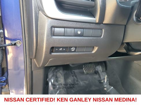 Certified 2023 Nissan Rogue SV AWD/4WD image 34