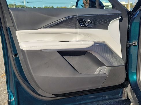 New 2026 Cadillac Lyriq Premium Luxury image 15