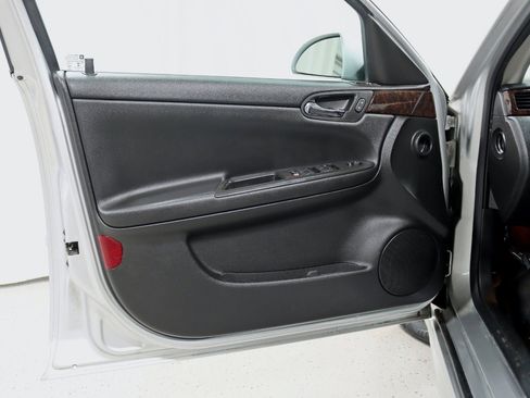 Used 2016 Chevrolet Impala Limited LS FWD image 24