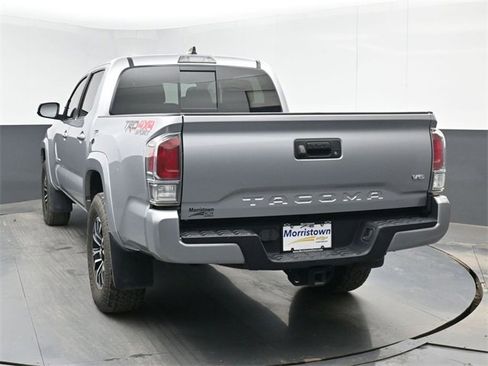Used 2021 Toyota Tacoma TRD Sport image 12