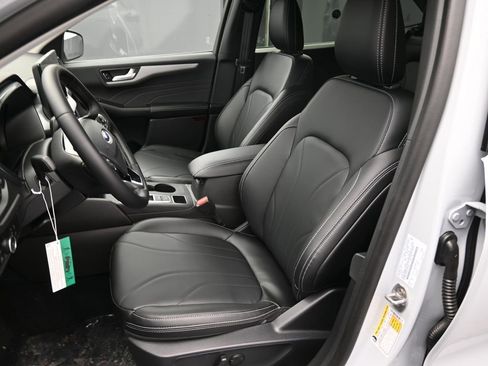 New 2026 Ford Escape Platinum w/ Premium Technology Package image 10
