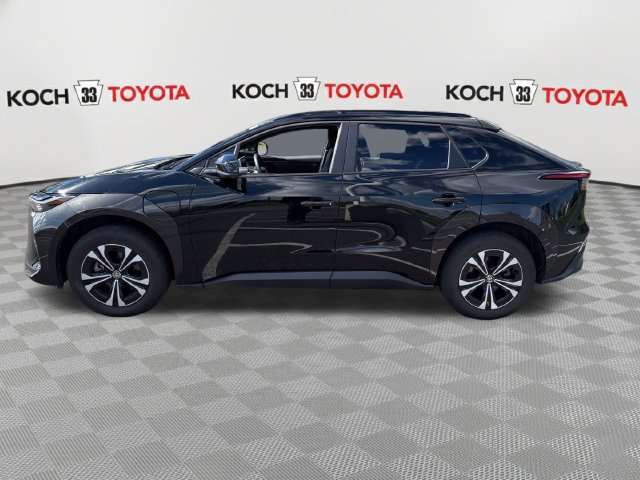Used 2023 Toyota bZ4X AWD image 4