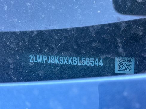 Used 2019 Lincoln Nautilus Select AWD/4WD image 34