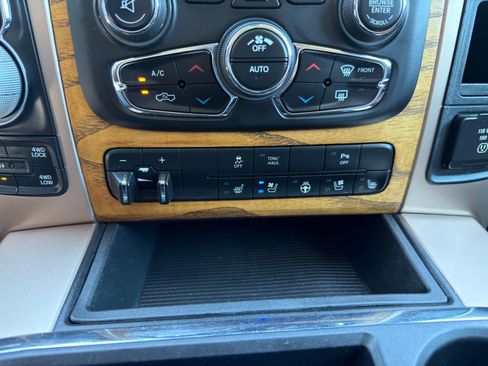 Used 2013 RAM 1500 Laramie Longhorn w/ Convenience Group AWD/4WD image 24