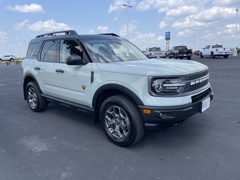Used 2024 Ford Bronco Sport Badlands AWD/4WD image 7